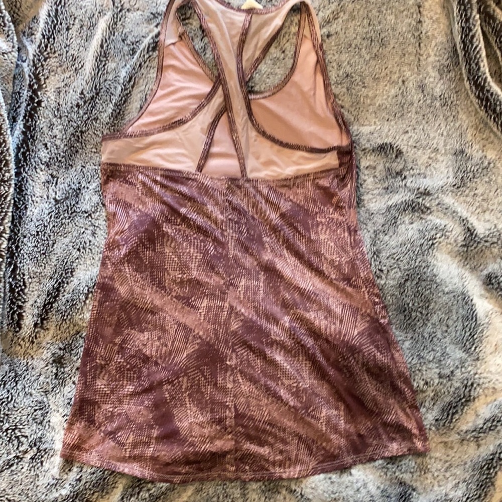 Small Reebok workout tank - Picture 2 of 4